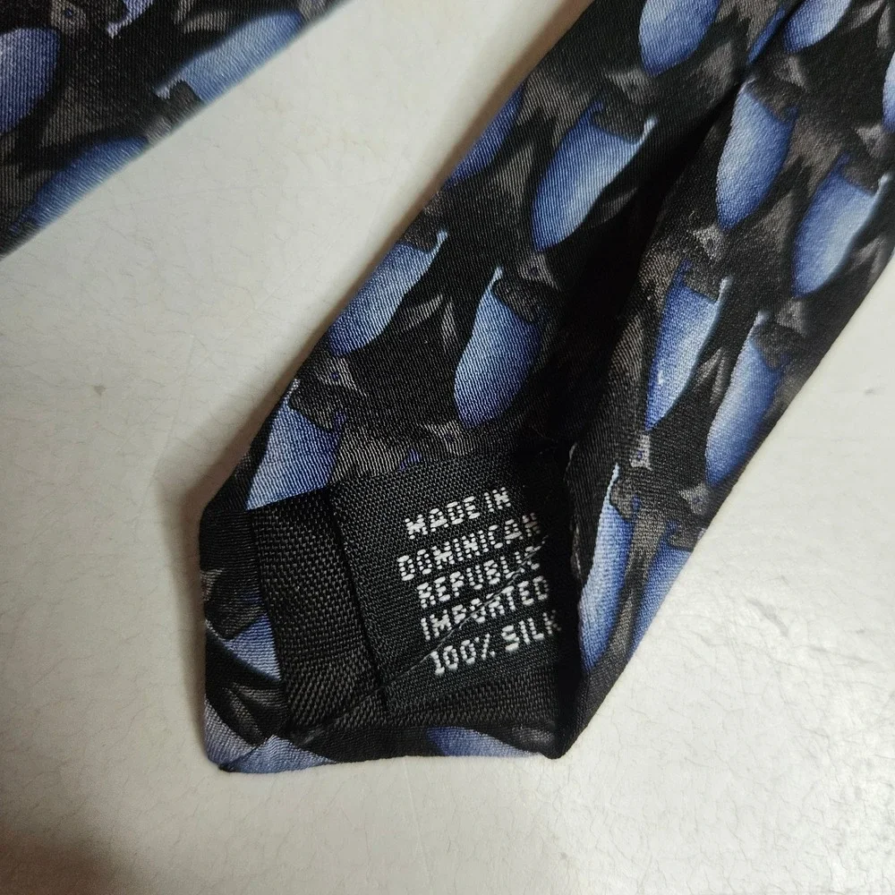 Endangered Species Tuxedo Penguin Silk Tie Blue‎ Grey Black Novelty ES 001-011